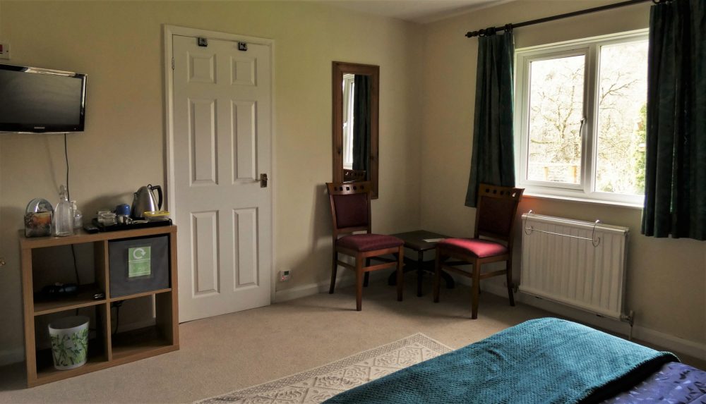 Double room TV, Tea and Coffee facilities, extra sitting area