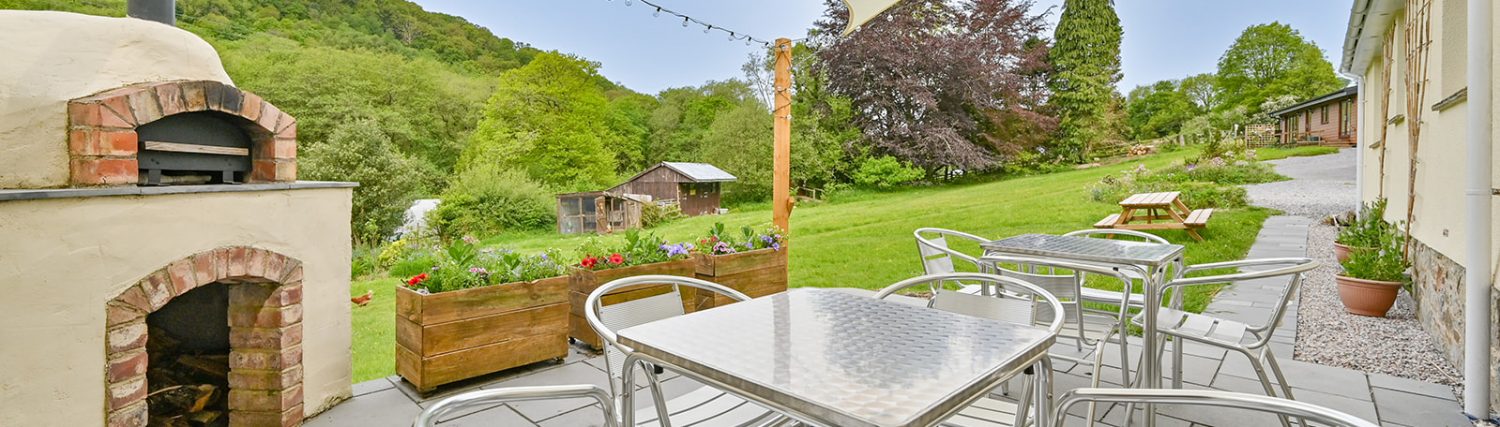 Riverside B&B and Wray Valley Camping