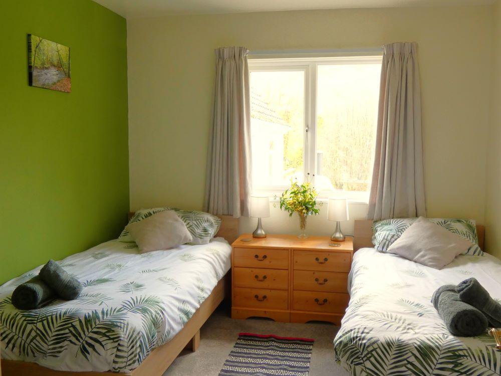 bed 1 Twin bed room view